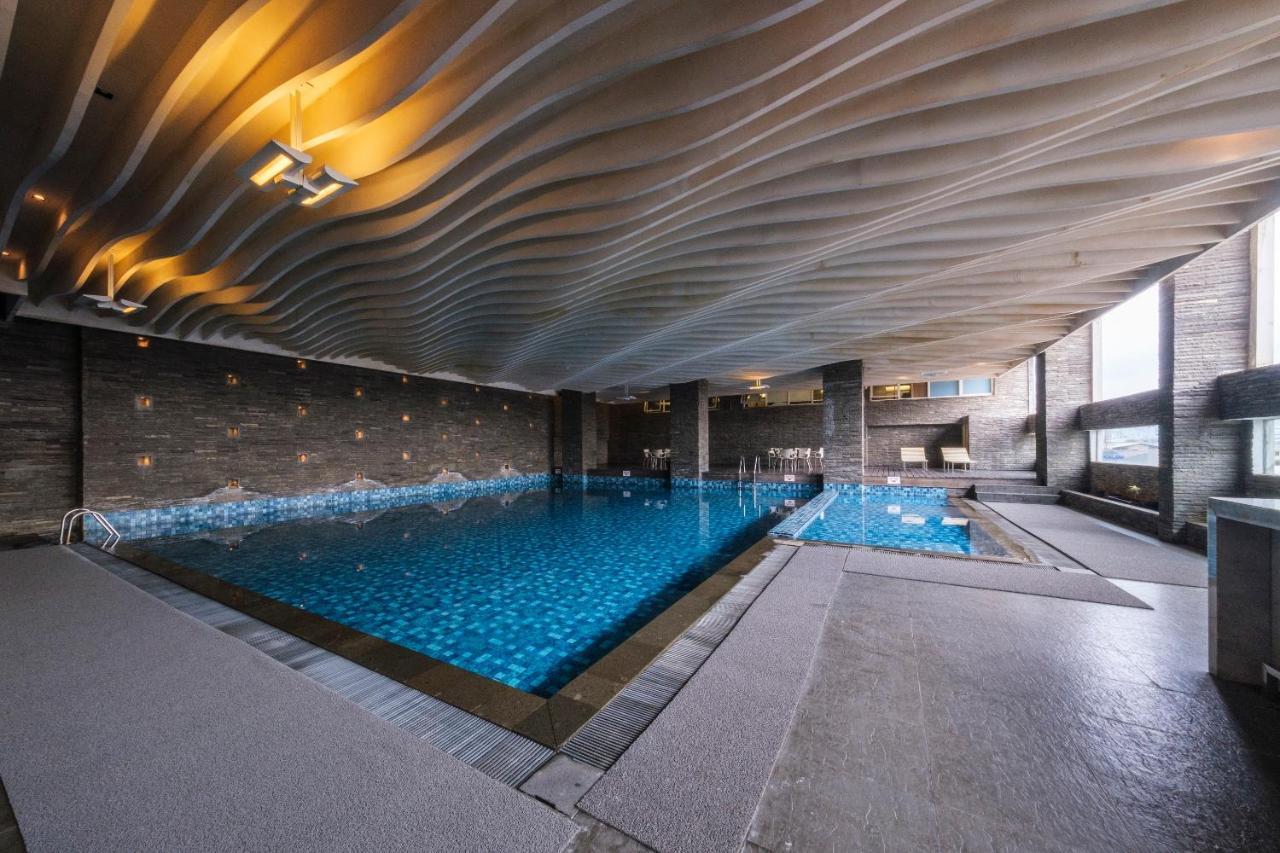 Swiss-Belhotel Mangga Besar Jakarta Exterior photo