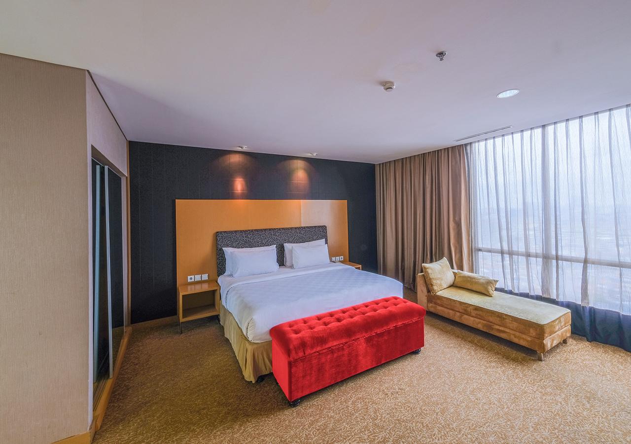 Swiss-Belhotel Mangga Besar Jakarta Exterior photo