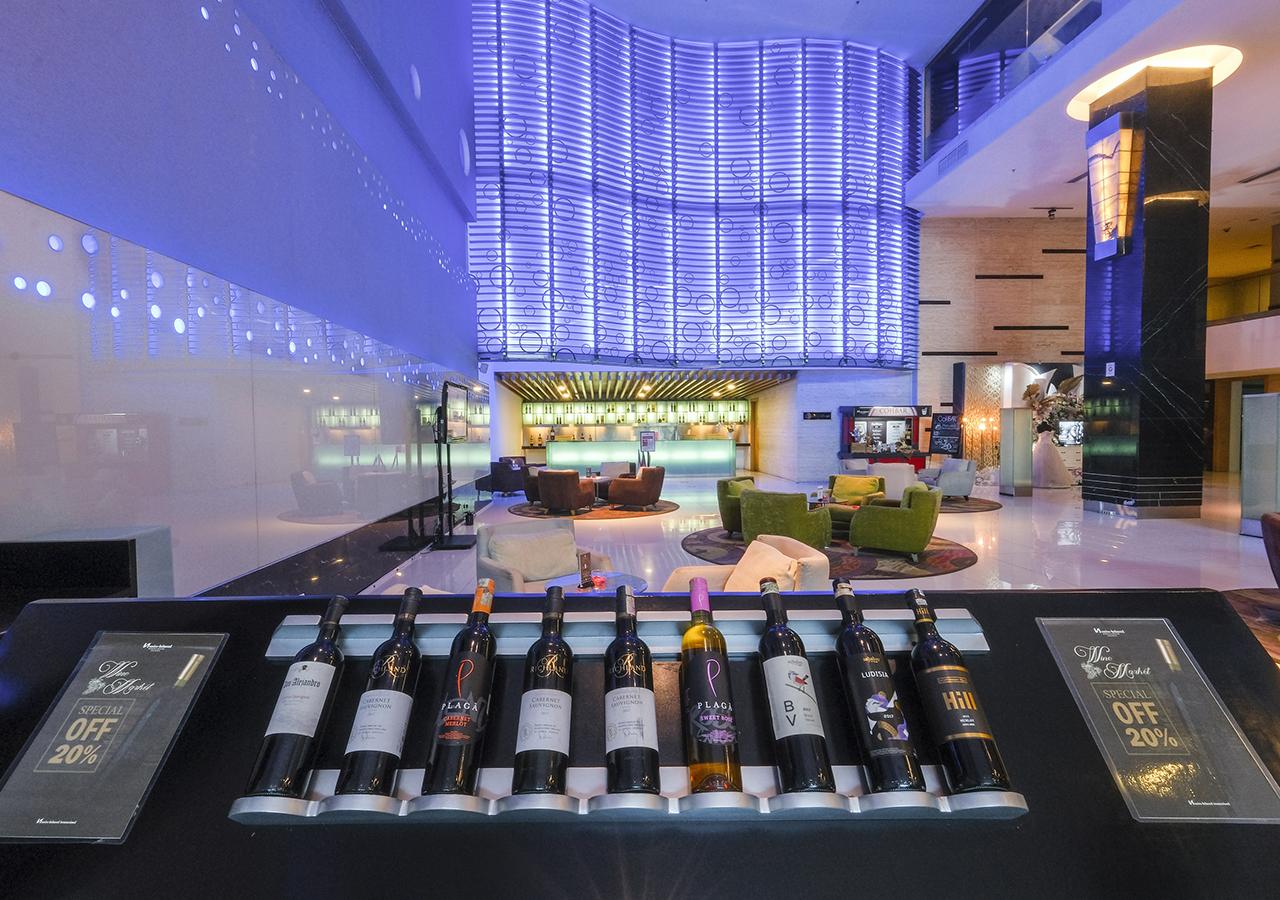 Swiss-Belhotel Mangga Besar Jakarta Exterior photo