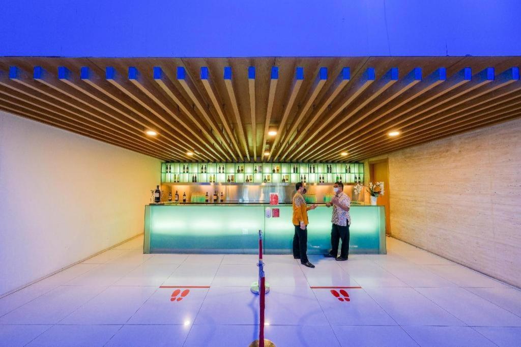 Swiss-Belhotel Mangga Besar Jakarta Exterior photo